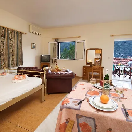 Apartment Boulevard Aetos *