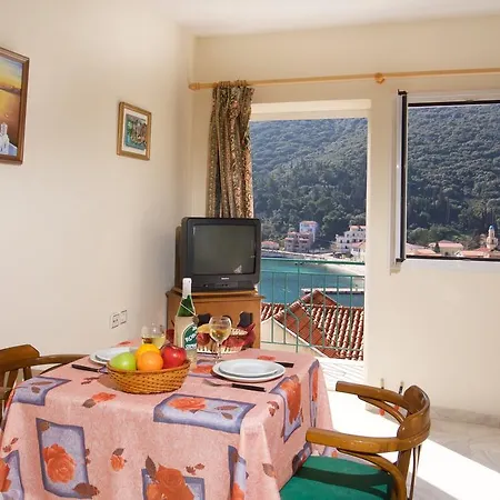 Apartment Boulevard Aetos *